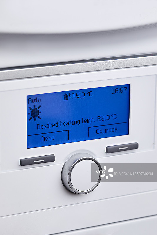 家用供暖锅炉控制面板显示图片素材
