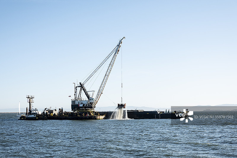 挖泥船图片素材