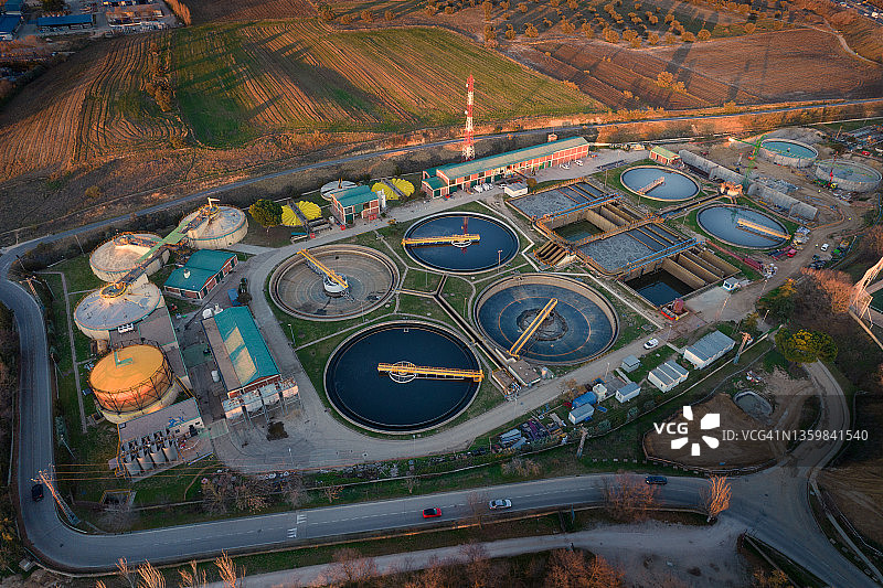西班牙马德里莫斯托莱斯污水处理厂俯视图01图片素材