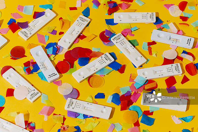 新冠抗原快速检测和纸屑图片素材