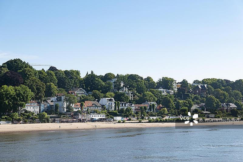 德国汉堡易北河畔的埃尔布施特兰德海滩景色图片素材