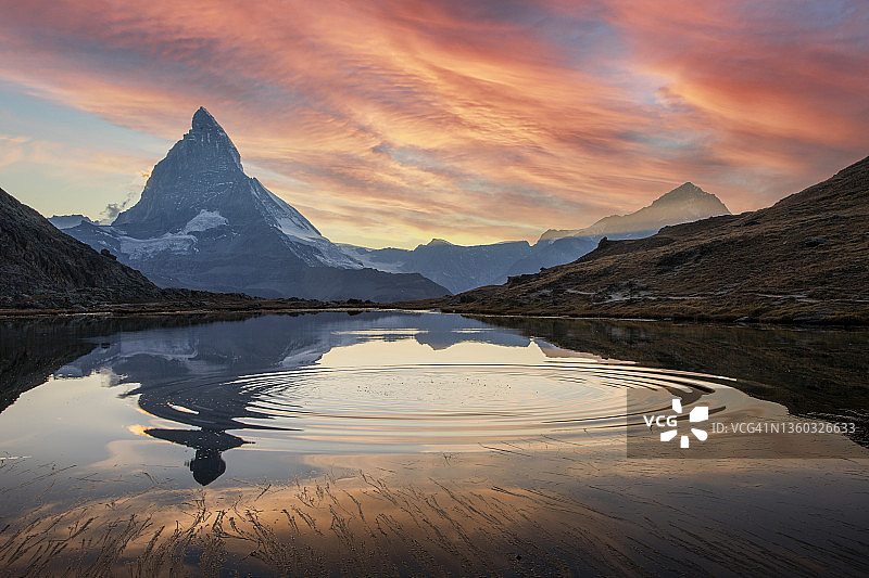 马特宏峰日出图片素材