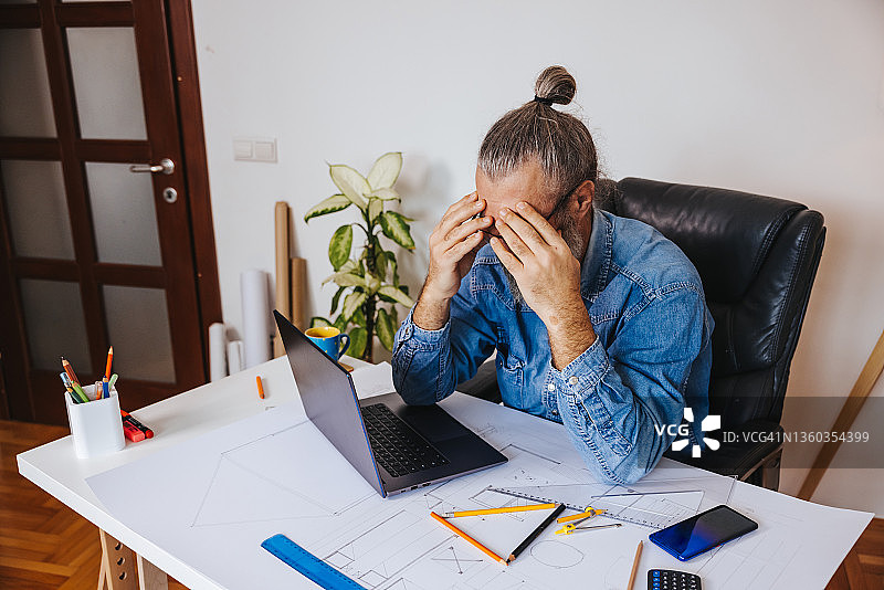 漫长的一天图片素材