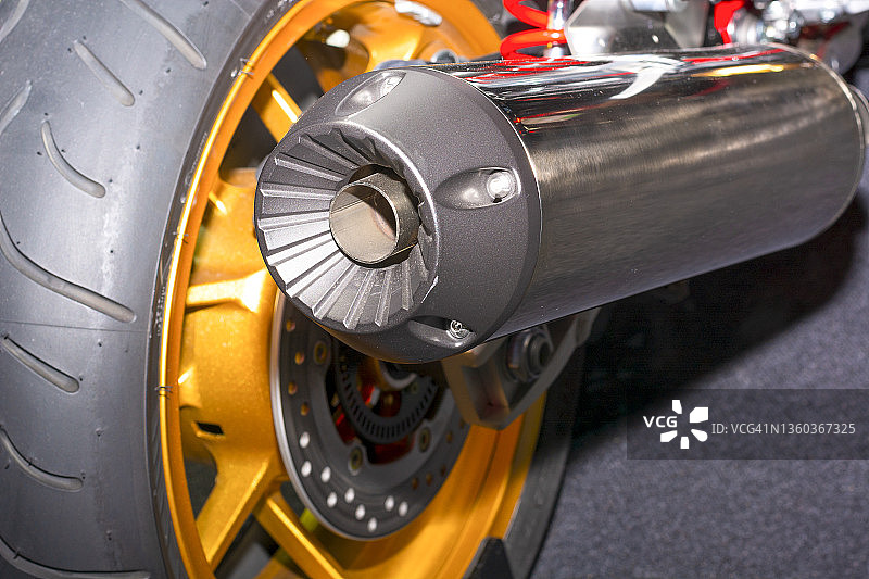 摩托车排气管特写照片图片素材