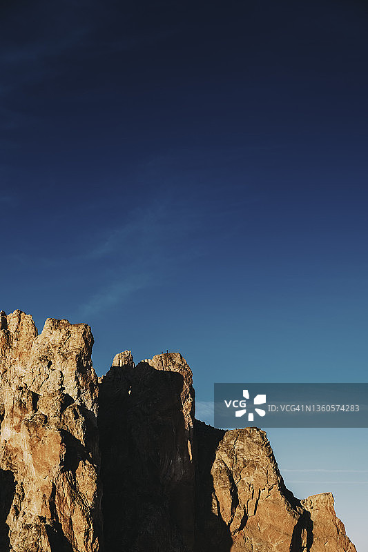 史密斯岩州立公园的壮丽岩壁和山脉图片素材