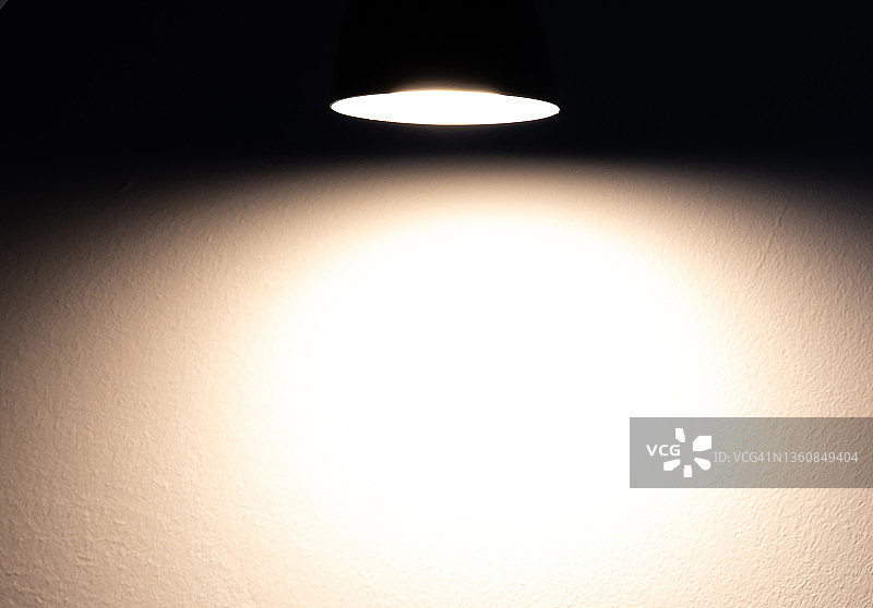 墙上的光斑图片素材