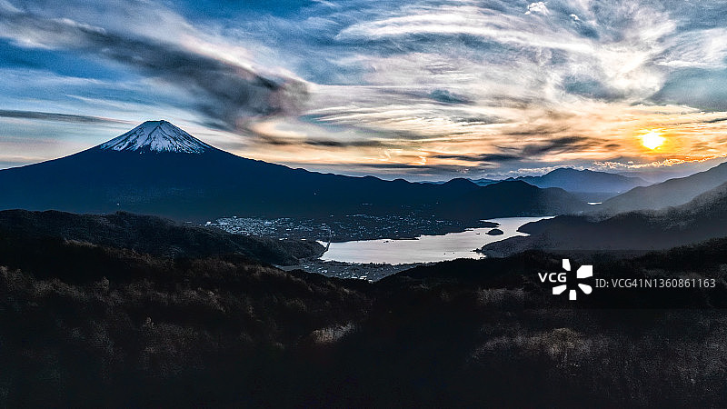 秋季的富士山图片素材