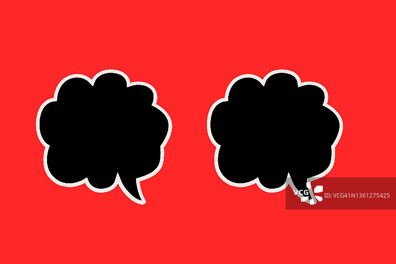 红色背景上的两个黑色漫画气泡，对话概念图片素材