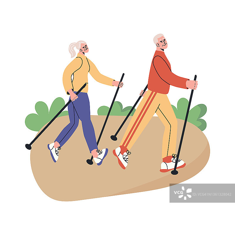 快乐的老年夫妇在公园里拄着手杖进行北欧式健走。老年夫妇引领积极的生活方式。图片素材