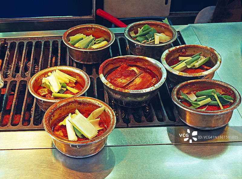 首尔的传统韩国美食图片素材