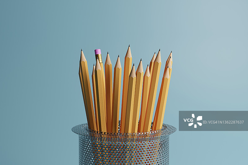 蓝色背景中铅笔笔筒的3D插图特写图片素材