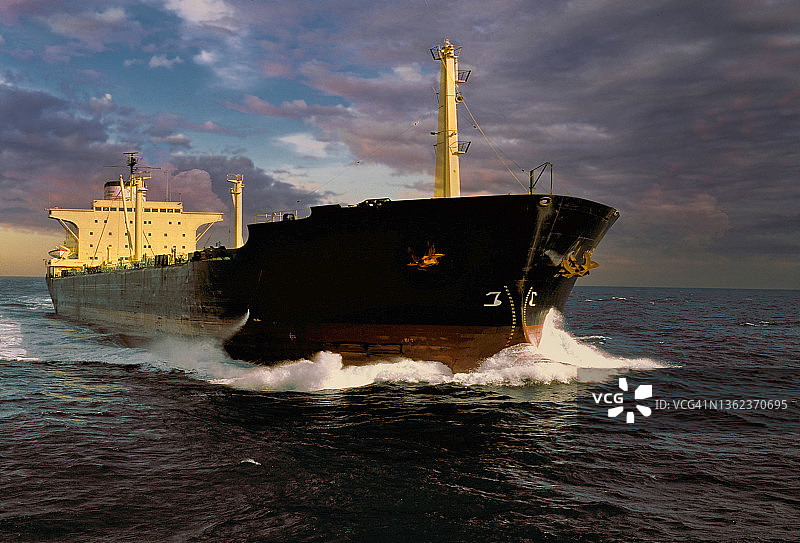 海上油轮图片素材