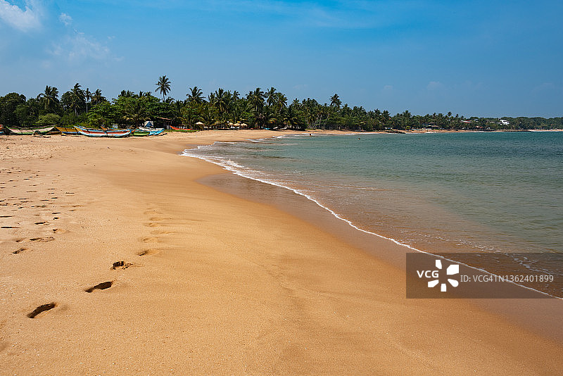 斯里兰卡汉班托塔坦加拉海滩的宁静天堂图片素材