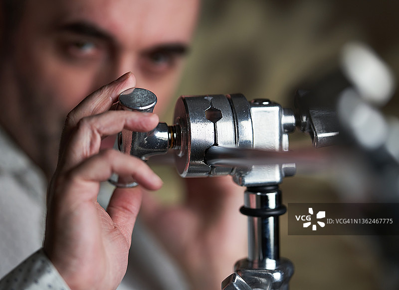 带悬臂的C型支架图片素材