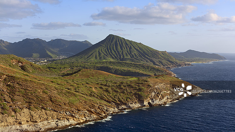 从恐龙湾火山口观赏可可火山口图片素材