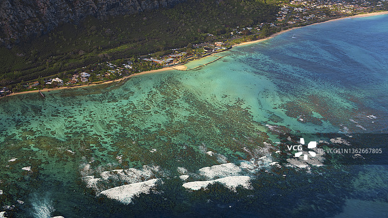 怀马纳洛海滩的蓝色海洋图片素材