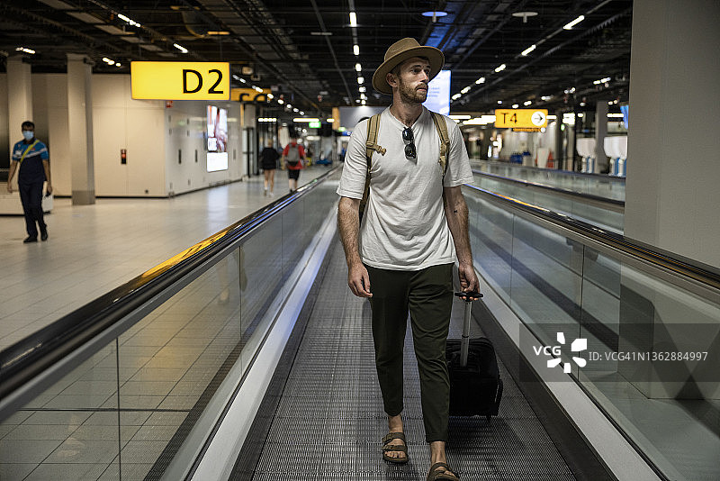 独自旅行者图片素材