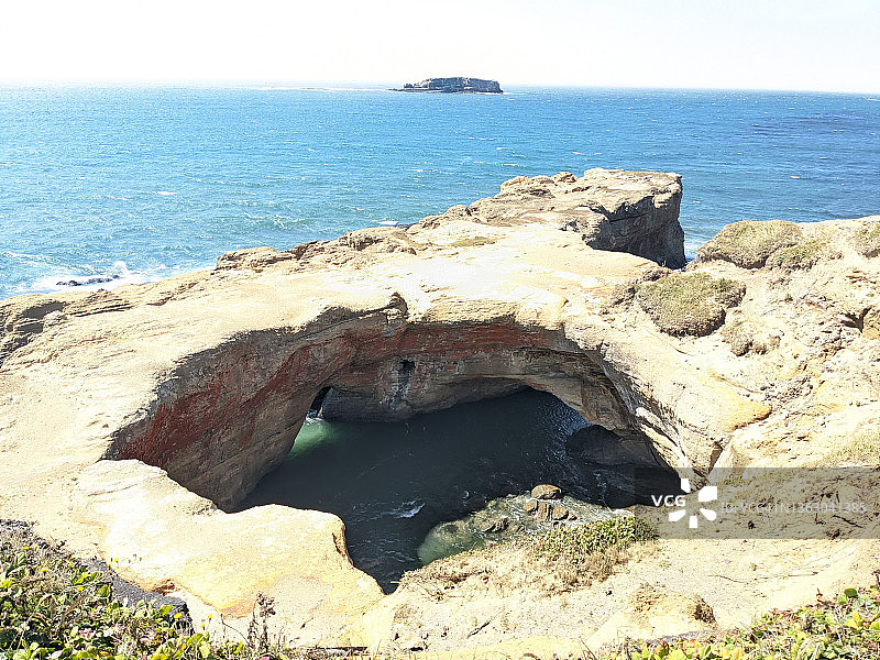 魔鬼的潘趣酒碗图片素材