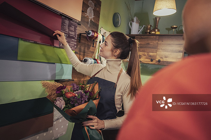 成功花艺师的一天图片素材