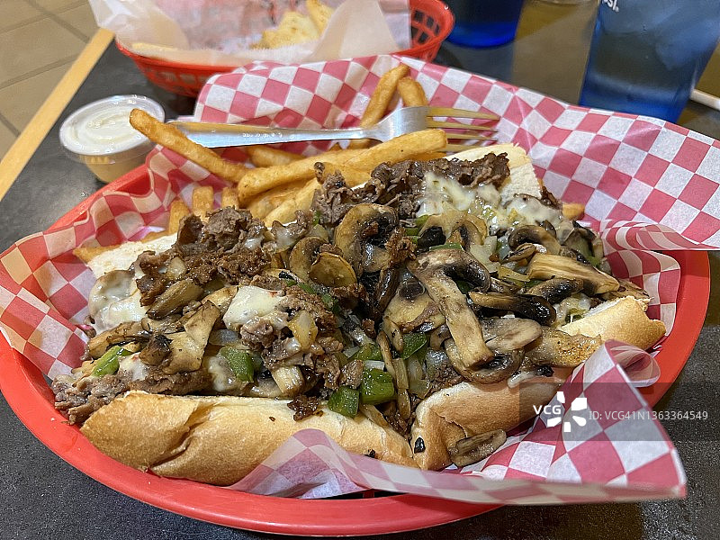 蘑菇费城牛肉芝士图片素材