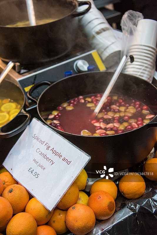 香料无花果苹果蔓越莓热饮图片素材