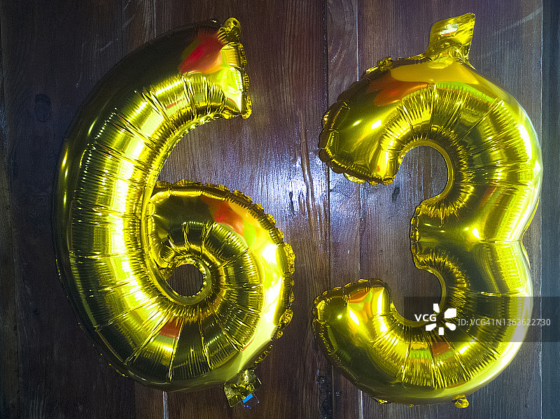 金色数字63气球图片素材