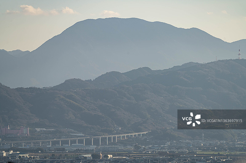 日本爱媛县的山脉图片素材