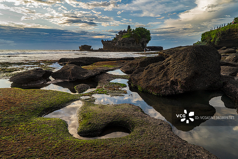 巴厘岛塔巴南海神庙图片素材