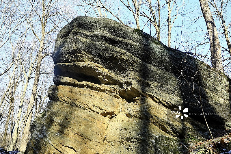 尼尔森-肯尼迪石架州立公园的天然岩层和悬崖图片素材