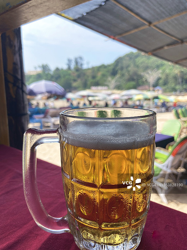 冰镇啤酒图片素材