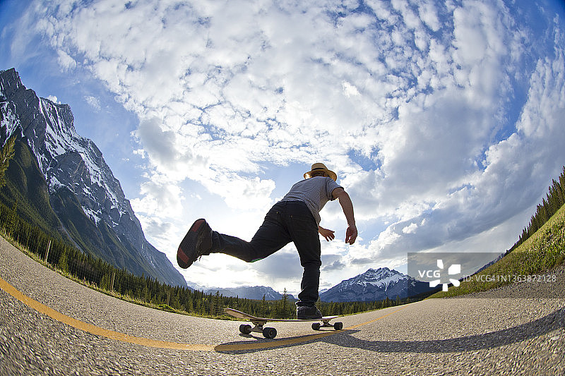 落基山长板滑板运动图片素材