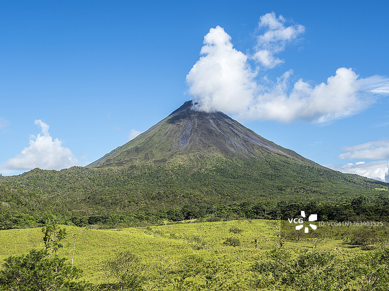 哥斯达黎加的阿雷纳火山图片素材