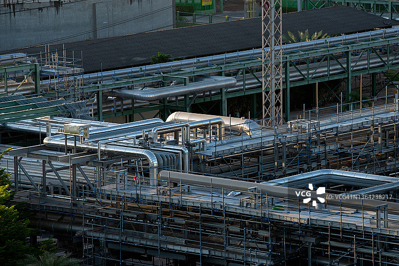 石化工厂管线图片素材