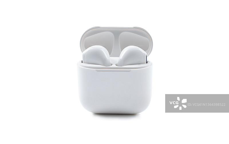 白色蓝牙耳机和充电盒图片素材