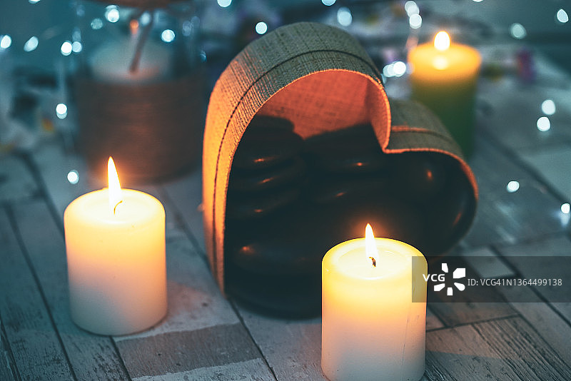 禅意浪漫氛围：自制饼干，适合放松模式下的零食或早餐，可独自享用或与情侣在情人节享用图片素材