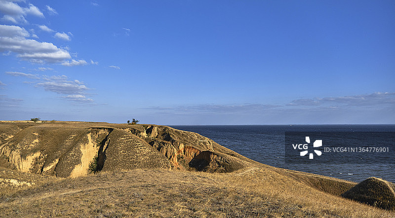 赫尔松大峡谷的冲沟，乌克兰南部热门徒步旅行地图片素材