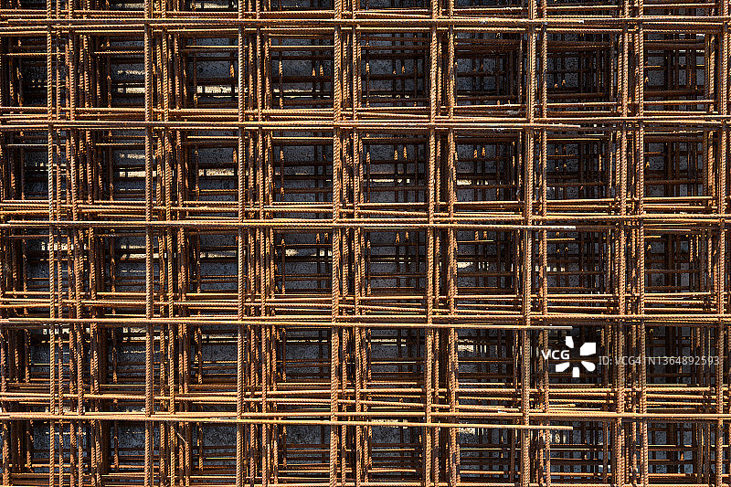 生锈的金属钢筋网格特写图片素材