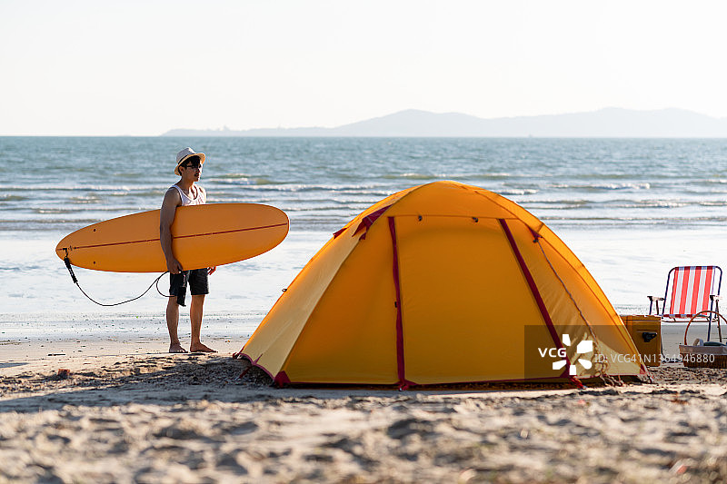沙滩露营图片素材