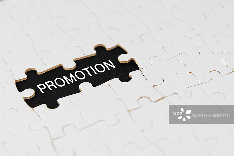 拼图上的促销文本图片素材