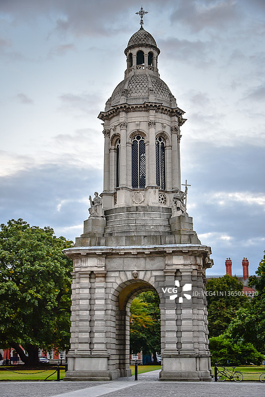 都柏林爱尔兰三一学院钟楼图片素材