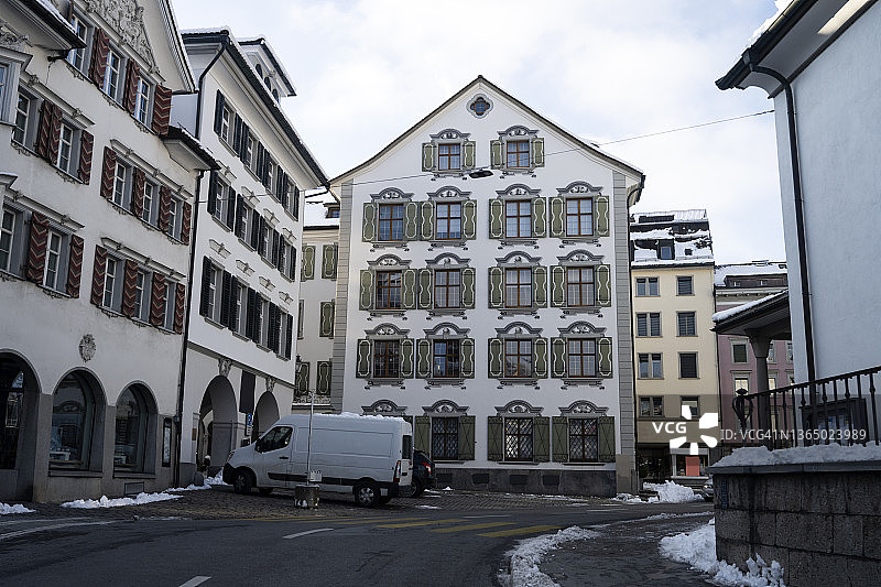 黑里绍市中心的街道和建筑图片素材