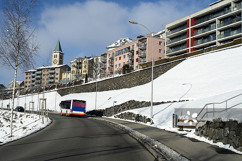 赫里绍的城市街道和建筑立面图片素材