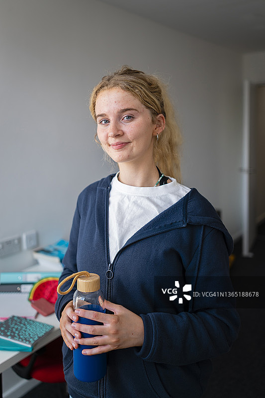 适应大学生活图片素材