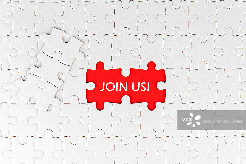 拼图上的“加入我们”文本图片素材