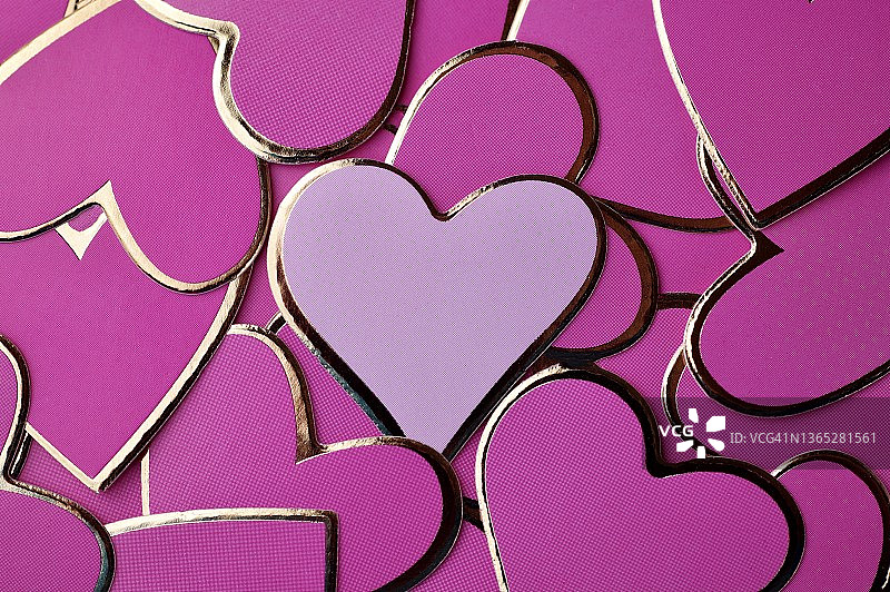 粉色纸质爱心图片素材