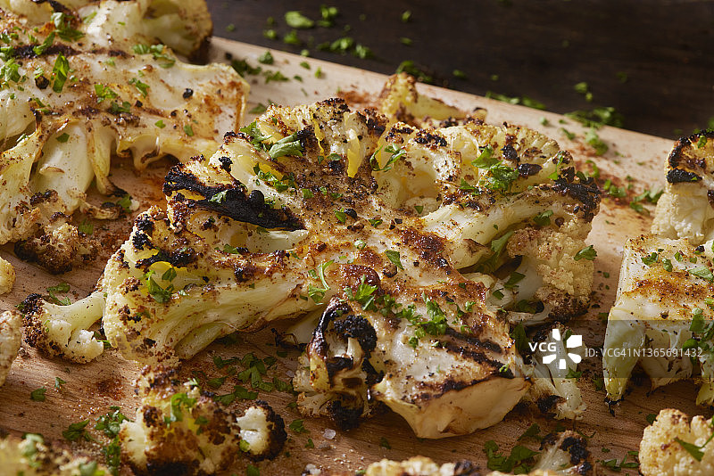 烤花椰菜牛排图片素材