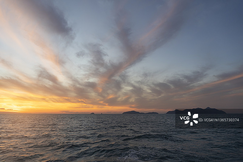 泰国湾海上日出图片素材