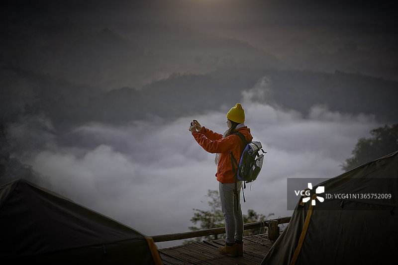 寒冷的山峰图片素材