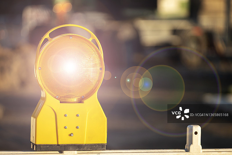 建筑工地警示灯图片素材