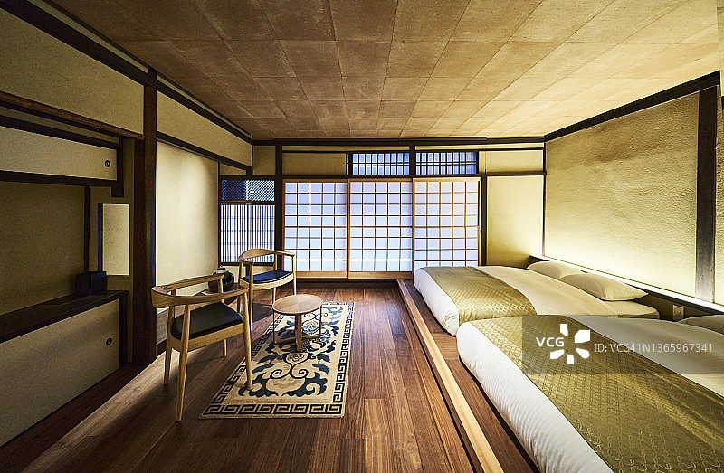 京都传统町屋改造的现代日式酒店房间图片素材